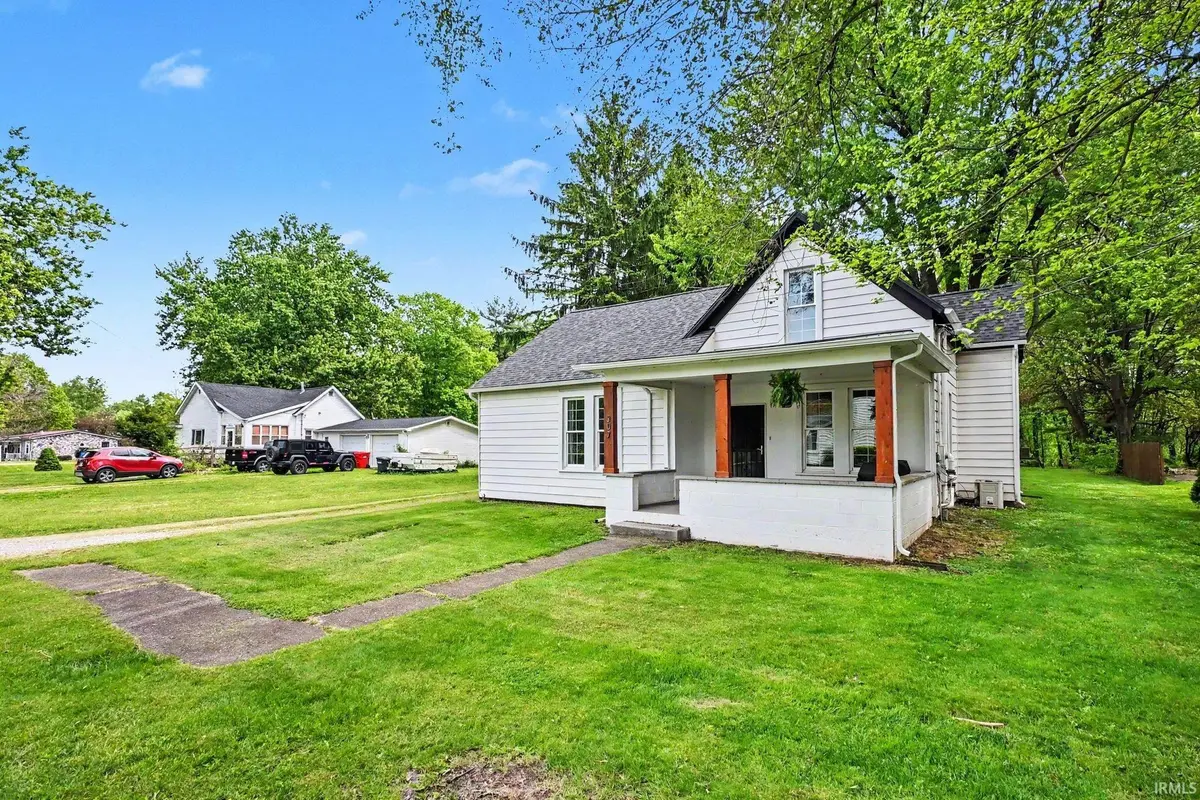 307 S Maple ST, Pierceton, IN 46562-9365
