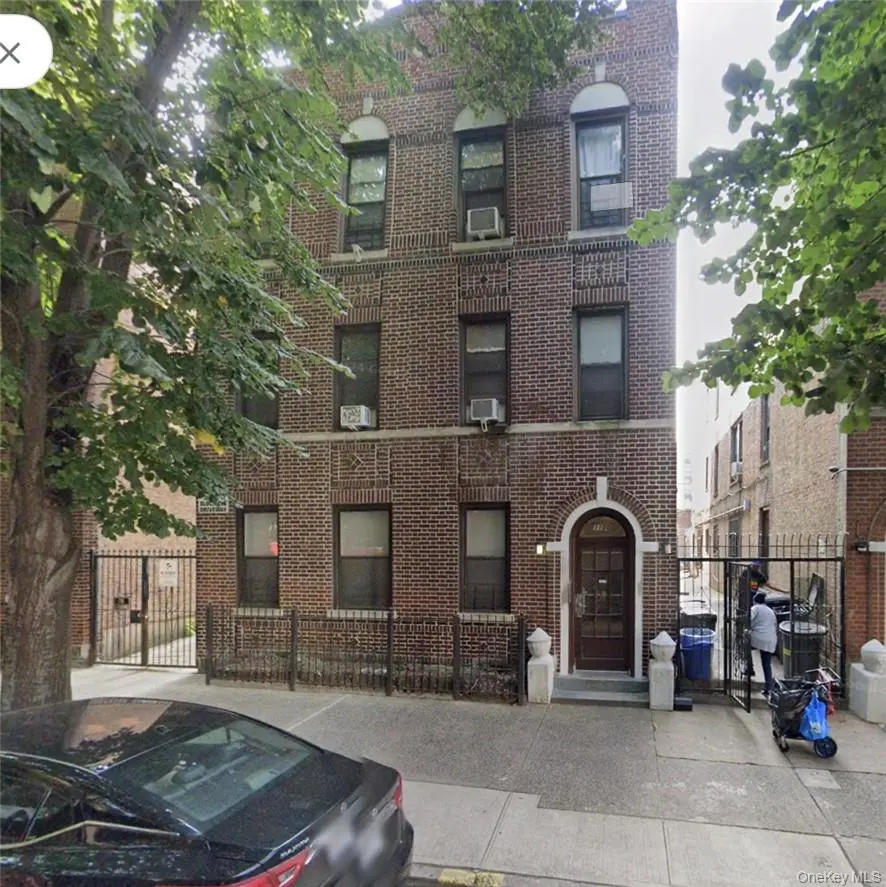 1100 Grant AVE, Bronx, NY 10456