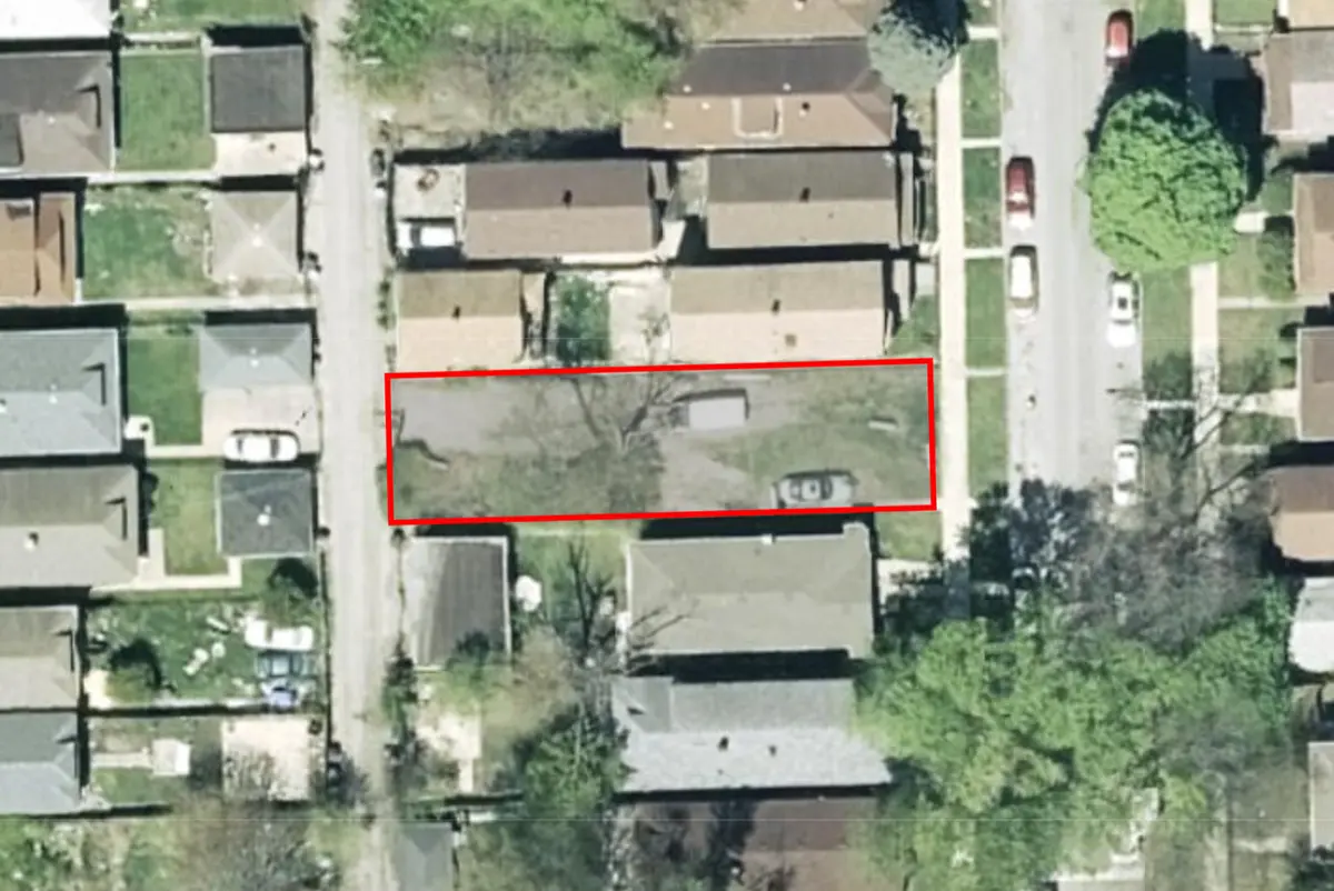 8448 S Muskegon AVE, Chicago, IL 60617