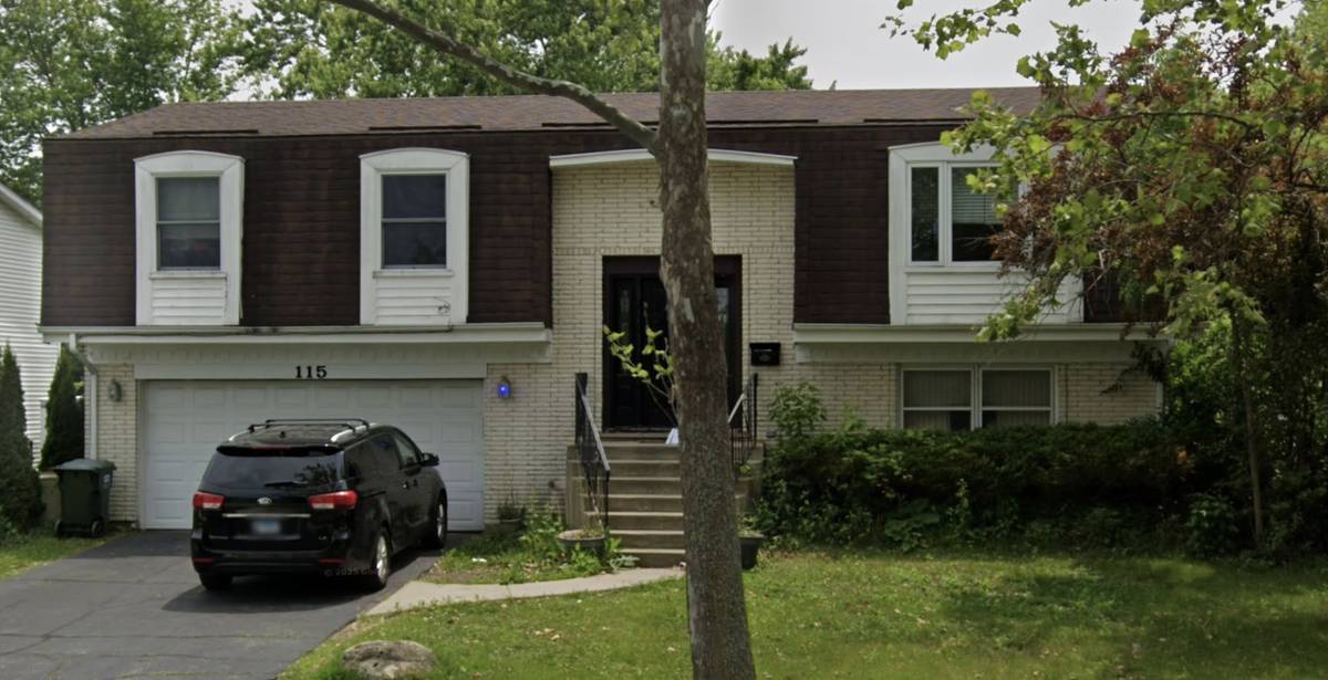 115 W King George CT, Palatine, IL 60067
