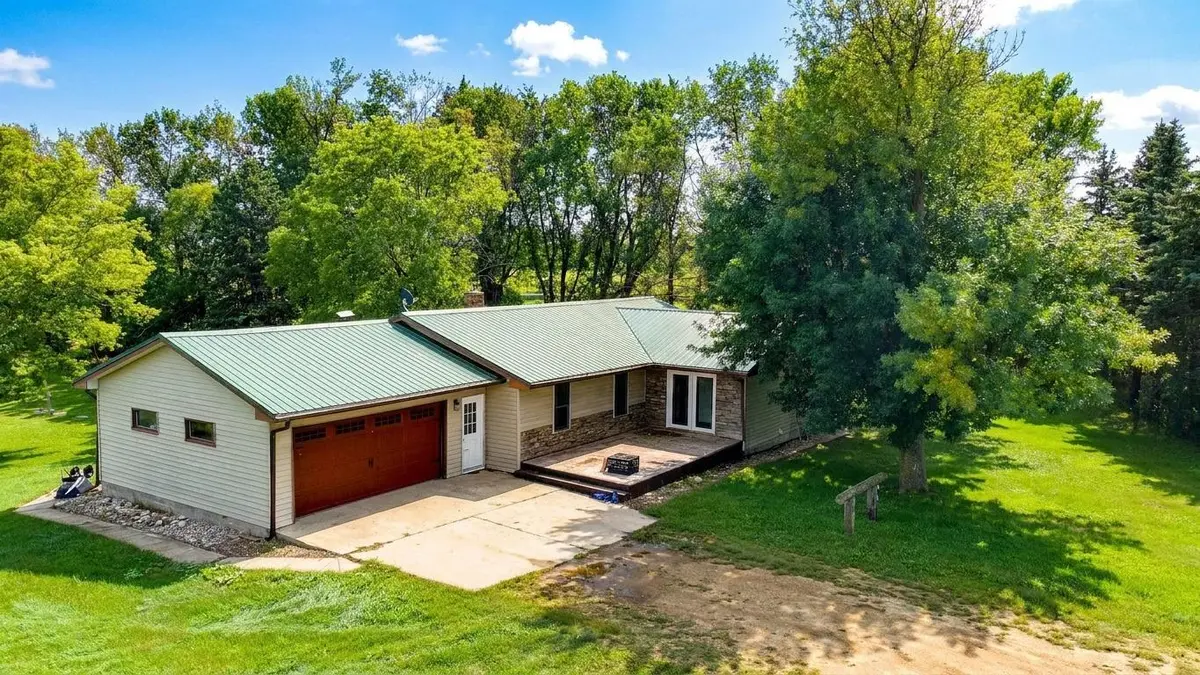 1110 110th AVE, Hadley, MN 56151