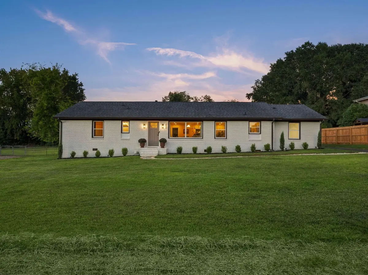 22 Annandale DR, Boiling Springs, SC 29316-9313