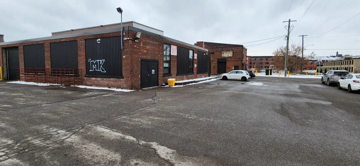 280 Perry ST #14, Peterborough, ON K9J 2J4