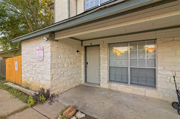 2211 Creekside A LN #A, Georgetown, TX 78626