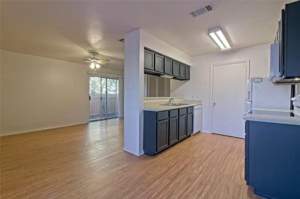 2211 Creekside A LN #A, Georgetown, TX 78626