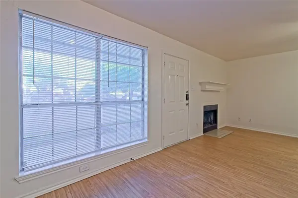 2211 Creekside A LN #A, Georgetown, TX 78626