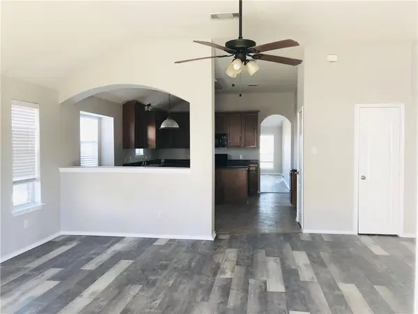 3750 Sandy Brook DR, Round Rock, TX 78665