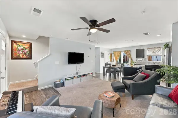 2438 Thorn Spring LN SE, Concord, NC 28025