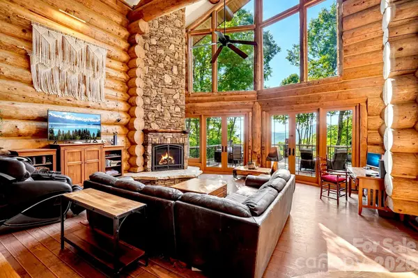 476 Waterford DR, Maggie Valley, NC 28751