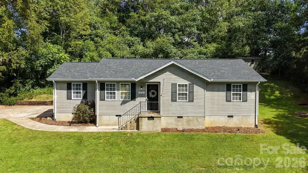 5118 W Piedmont CIR, Conover, NC 28613