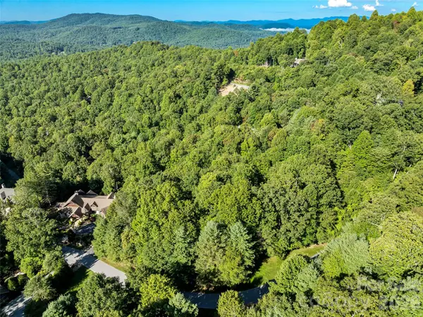 129 Falls Summit RD #385, Hendersonville, NC 28739