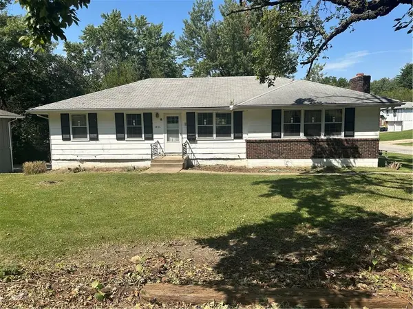 5836 E 99TH ST, Kansas City, MO 64134