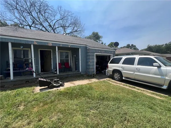 629 W Oak ST, Independence, KS 67301