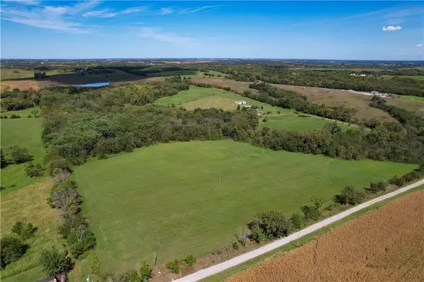 2751 NW Gospel RD, Maysville, MO 64469