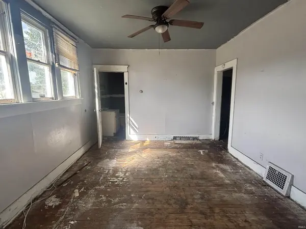 2344 Oliver ST, Fort Wayne, IN 46803-3432