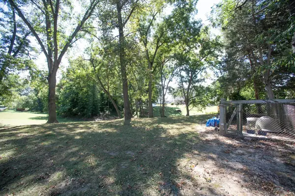 201 W State Road 58 ***, Freelandville, IN 47535
