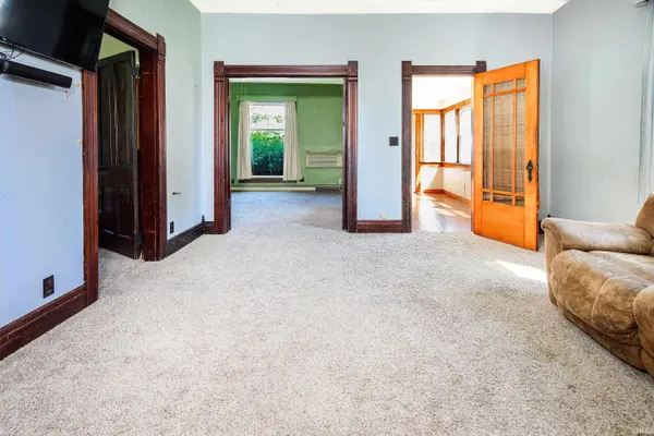 449 N 7th St Common, Mitchell, IN 47446