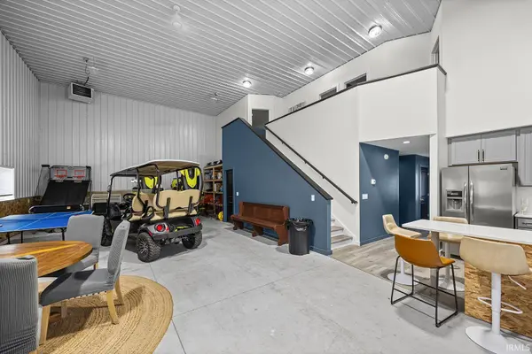 10801 N Lower Lake Shore DR, Monticello, IN 47960