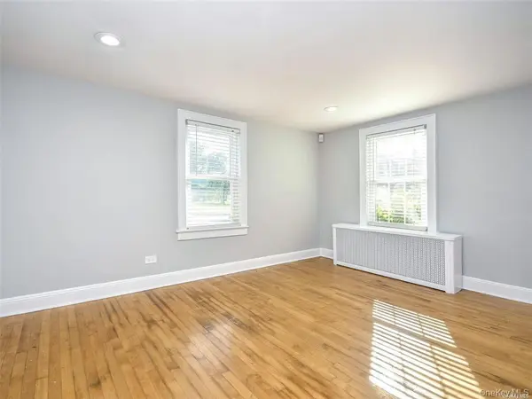 63 Elm AVE #1, Glen Cove, NY 11542