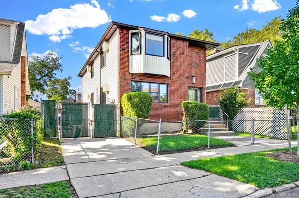 222-06 133rd AVE, Laurelton, NY 11413