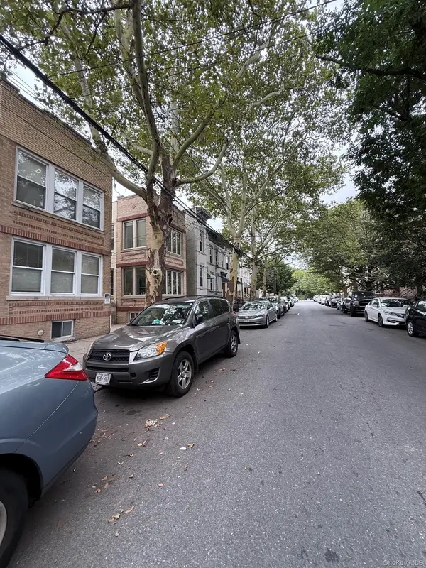 5926 Grove ST, Ridgewood, NY 11385