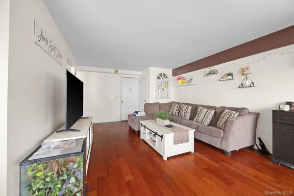 25 Lake ST #2E, White Plains, NY 10603