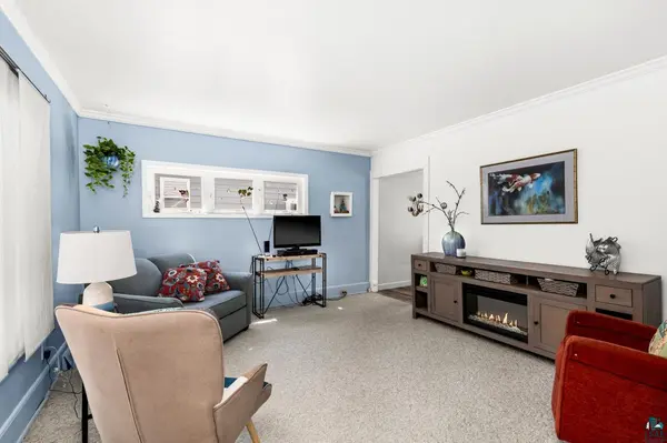 11 St. Louis Ct, Duluth, MN 55808