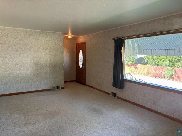 408 S 7th Ave E, Ely, MN 55731
