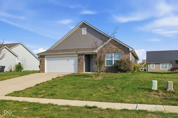 6430 W Mulberry WAY, Greenfield, IN 46140