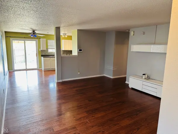 3249 Cork Bend DR, Indianapolis, IN 46239