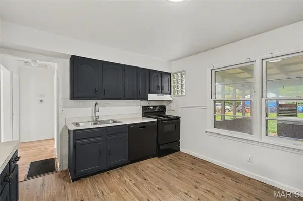 250 Maple DR, Florissant, MO 63031
