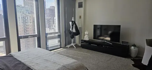 1 E Scott ST #1907, Chicago, IL 60610
