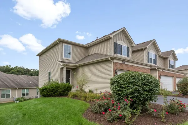 7118 Hidden Green CIR, Fox Lake, IL 60020