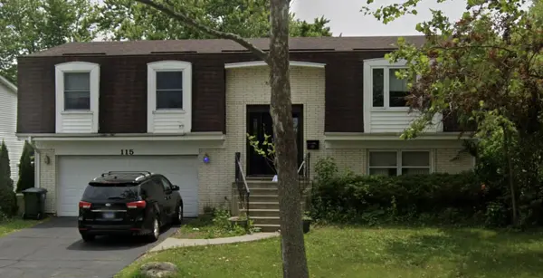 115 W King George CT, Palatine, IL 60067