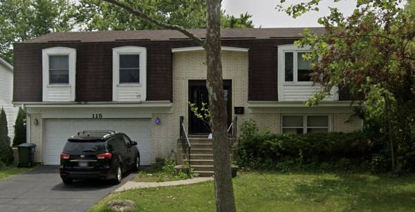 115 W King George CT, Palatine, IL 60067