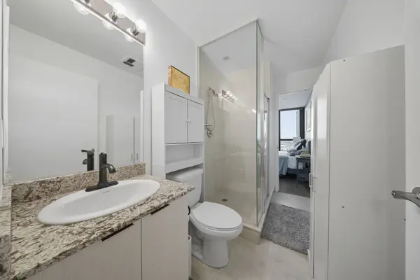 2910 Highway 7 N/A #902, Vaughan, ON L4K 0H8
