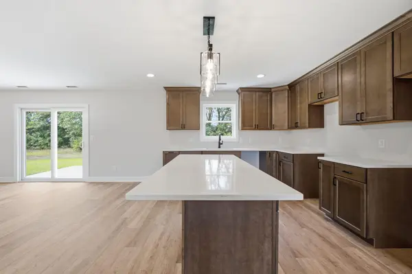 406 Kapok ST, Demotte, IN 46310