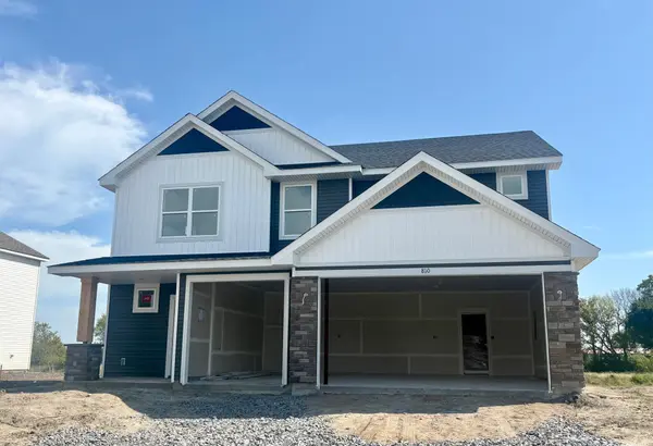 810 Hopkins LN, Buffalo, MN 55313