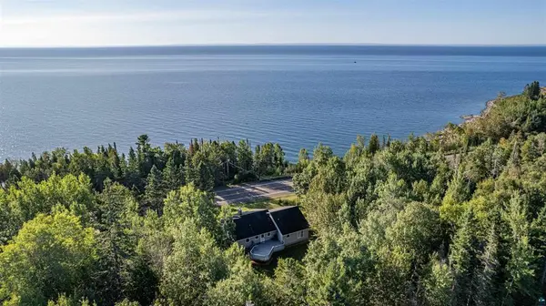 5845 N Shore DR, Duluth, MN 55804