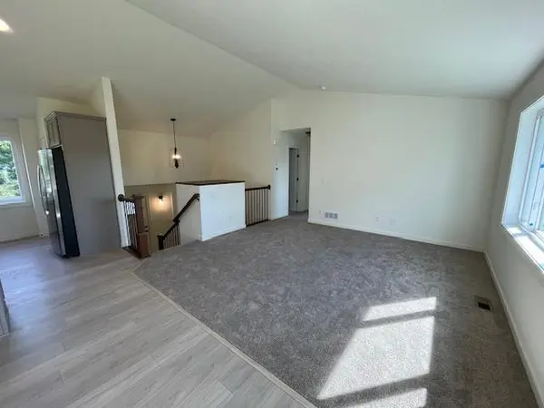 1463 34th AVE SW, Cambridge, MN 55008