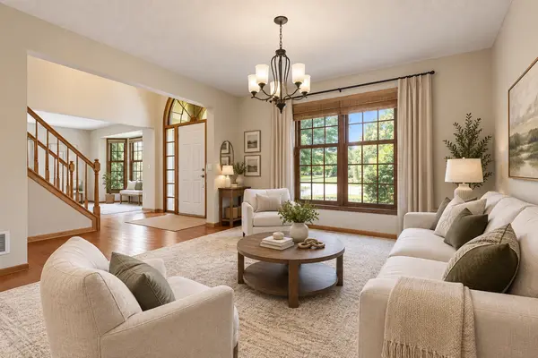 8079 Spruce TRL, Eden Prairie, MN 55347
