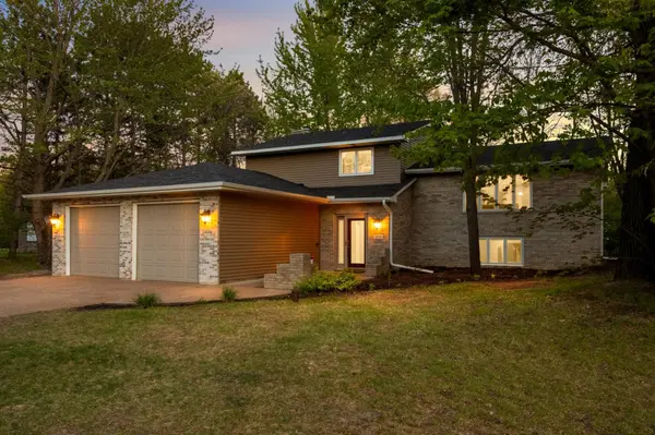 410 167th LN NE, Ham Lake, MN 55304