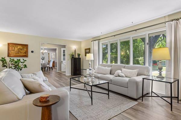4730 Fairhills RD E, Minnetonka, MN 55345