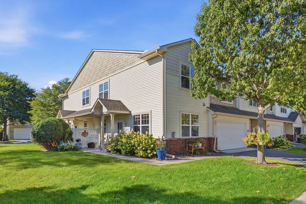 3425 Hazel TRL #D, Woodbury, MN 55129