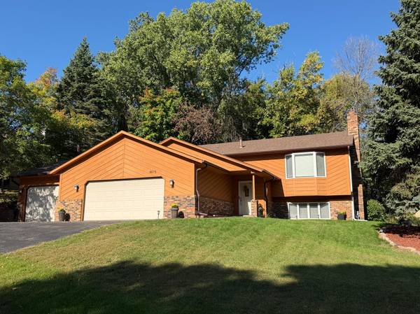 4615 Parkridge DR, Eagan, MN 55123