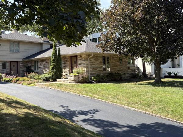 2719 W 28th ST, Minneapolis, MN 55416