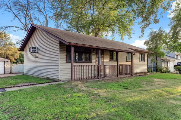 1909 Laramie TRL, Brooklyn Park, MN 55444