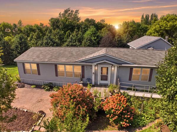 990 180th AVE SE, Kerkhoven, MN 56252