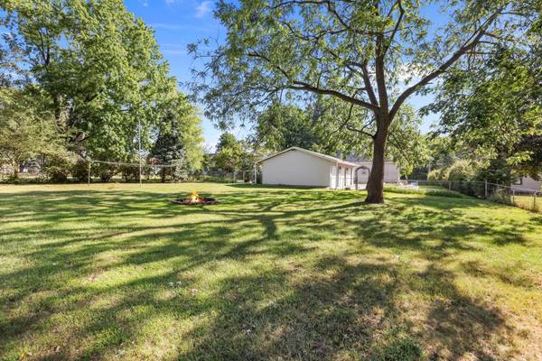 2811 Centerville RD, Little Canada, MN 55117