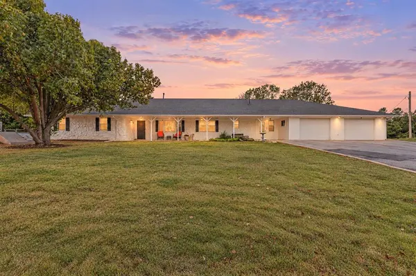 780 Pinewood LN, Blanchard, OK 73010